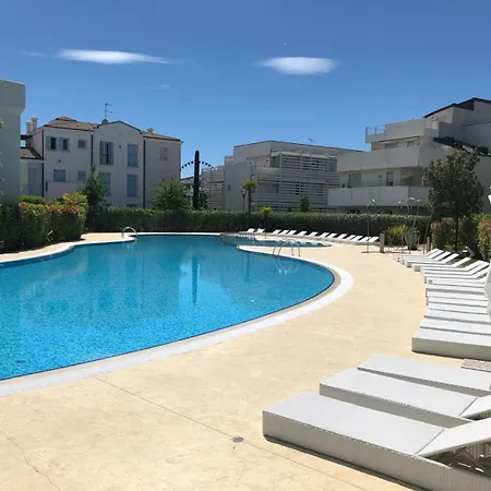 Appartamento Wave Village 17 *